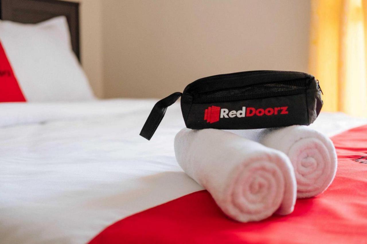 Reddoorz Near Ringroad City Walks Medan Bagian luar foto